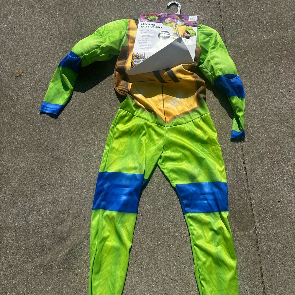 Boys TMNT Leo Leonardo Muscle Jumpsuit Costume Light Up Belt Large (10-12) Ninja